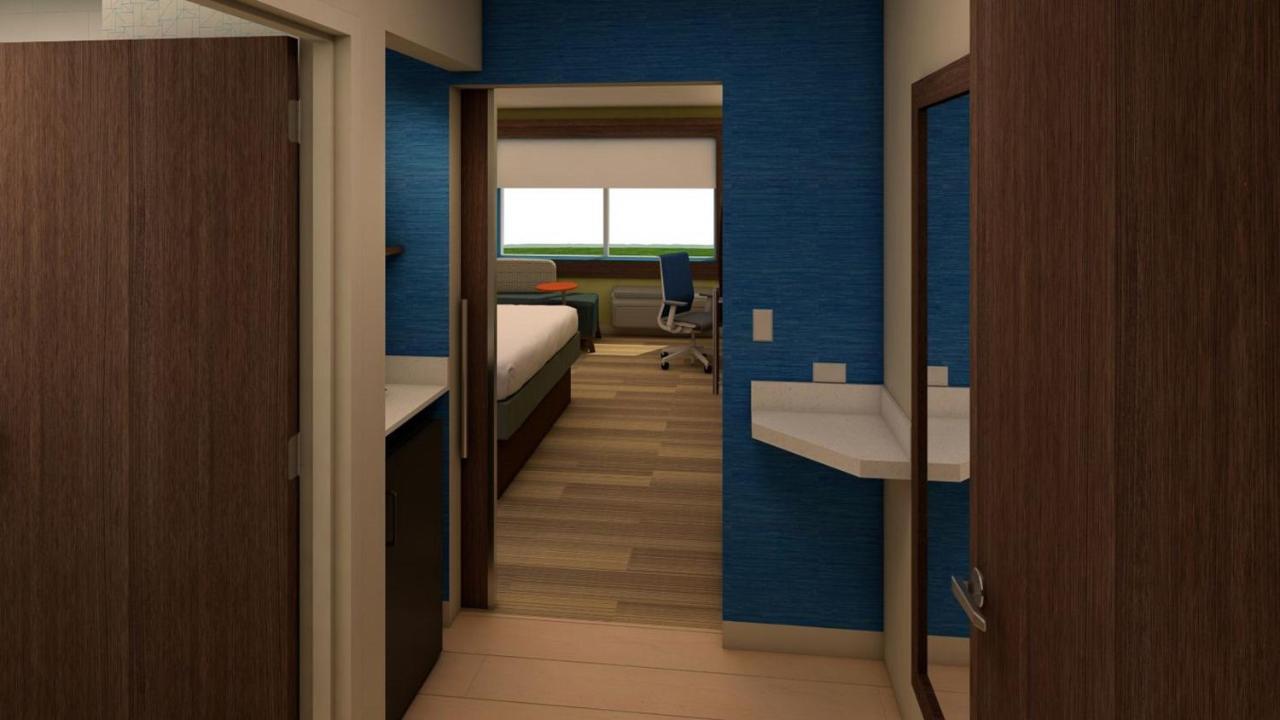Holiday Inn Express & Suites - Dallas Market Center By Ihg Ngoại thất bức ảnh